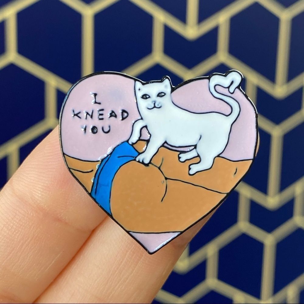 I Knead You Enamel Pin/ Brooch Lapel - Picture 1 of 6